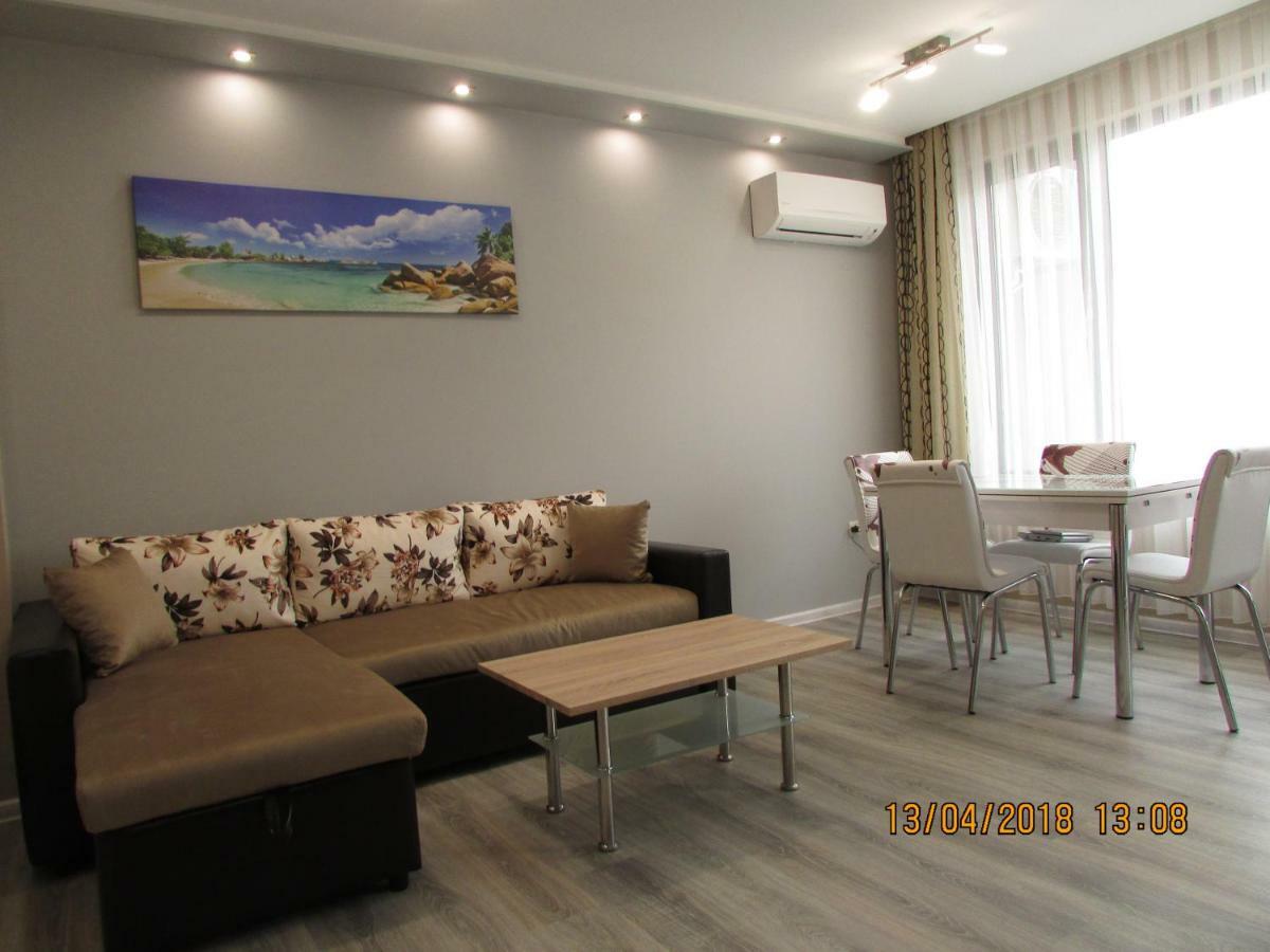 Синият Залив Pomorie Bagian luar foto
