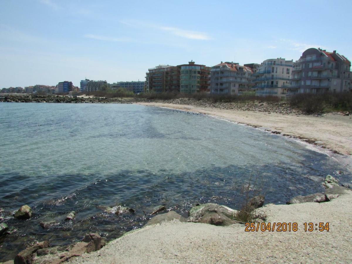 Синият Залив Pomorie Bagian luar foto